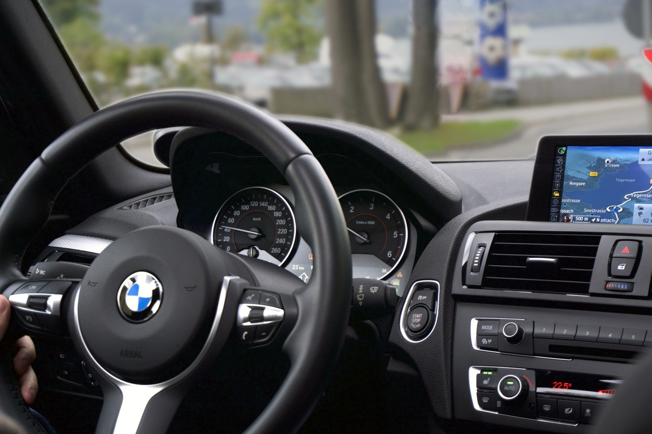 car-driving-interior-13781.jpg car-driving-interior-13781.jpg